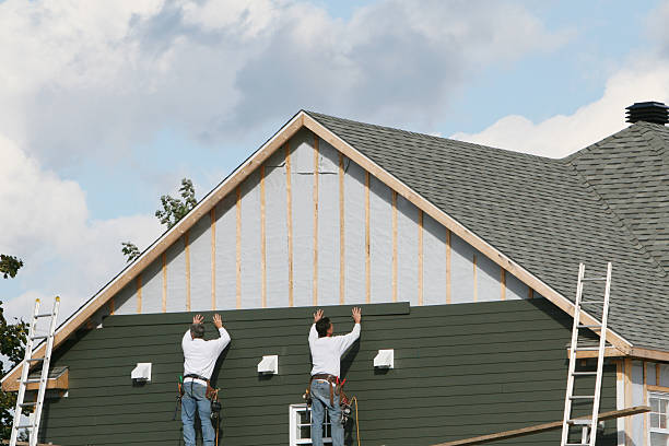 Professional Vinyl Siding technician working in Portland, CT