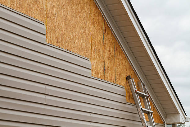 24/7 Emergency Vinyl Siding experts in Portland, CT
